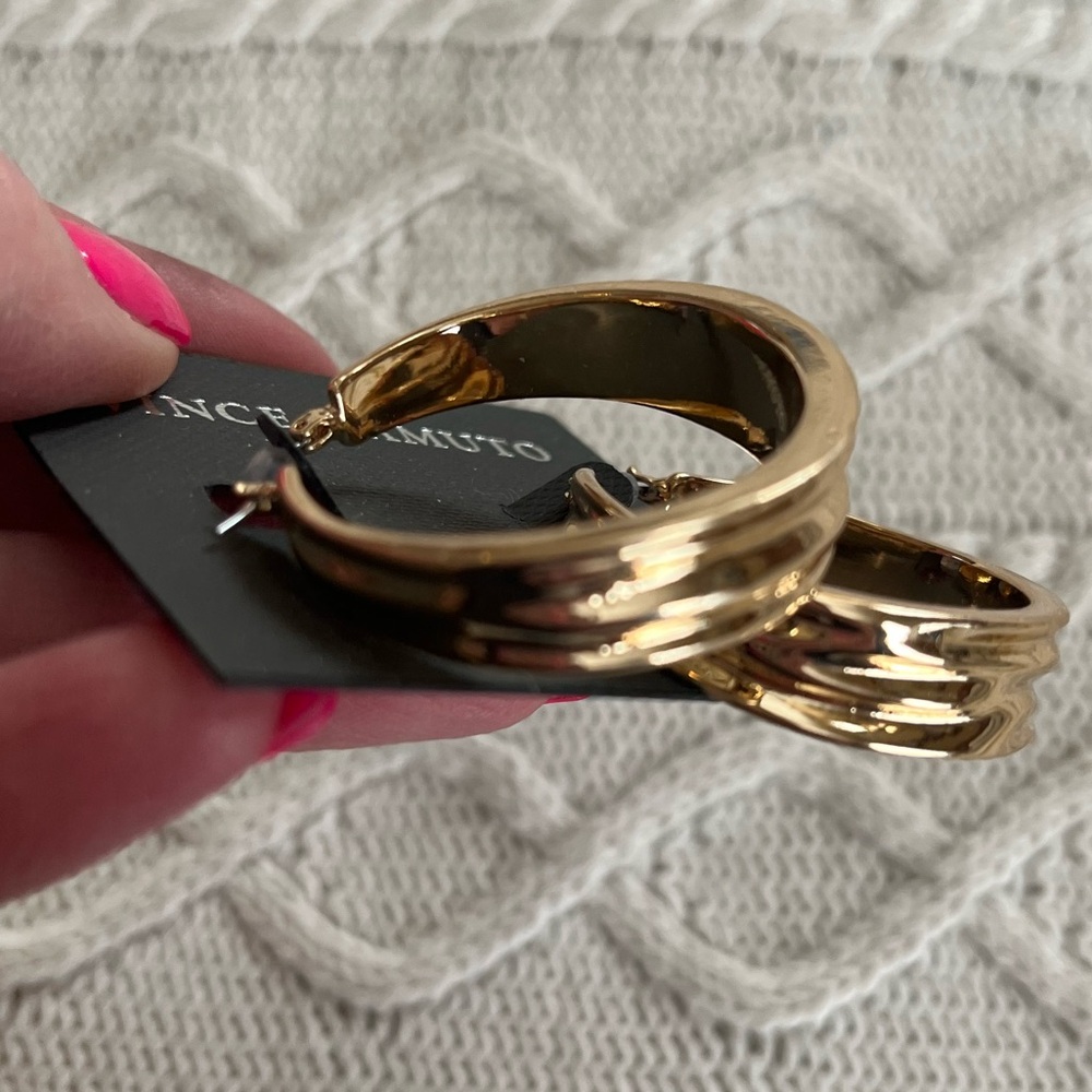 Vince Camuto Designer Gold Hoop Earrings Fashion Jewelry - Picture 5 of 8